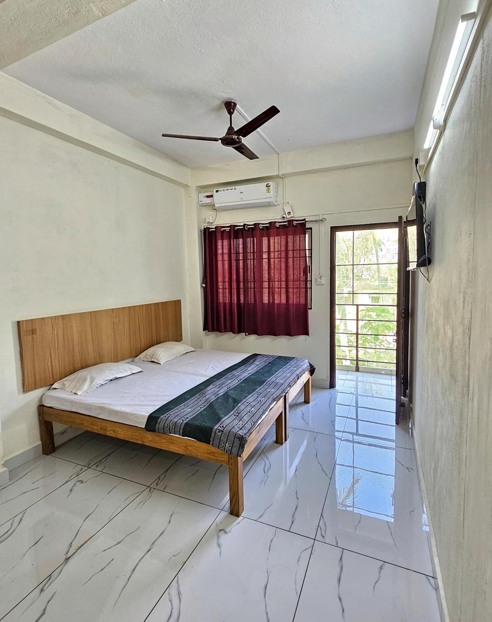 Souparnika Residency Murdeshwar Māvalli Esterno foto